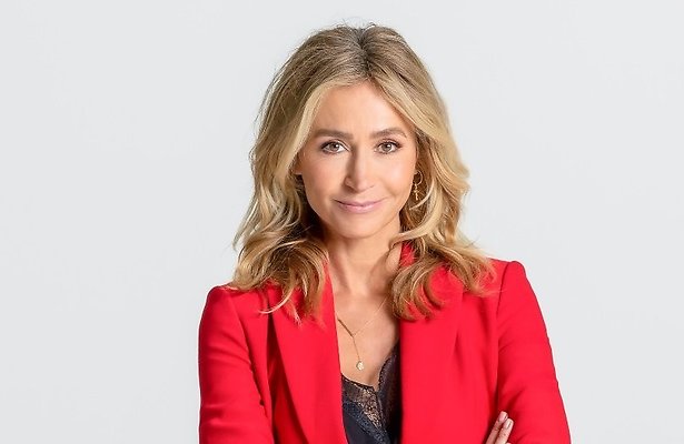 Wendy van Dijk presenteert